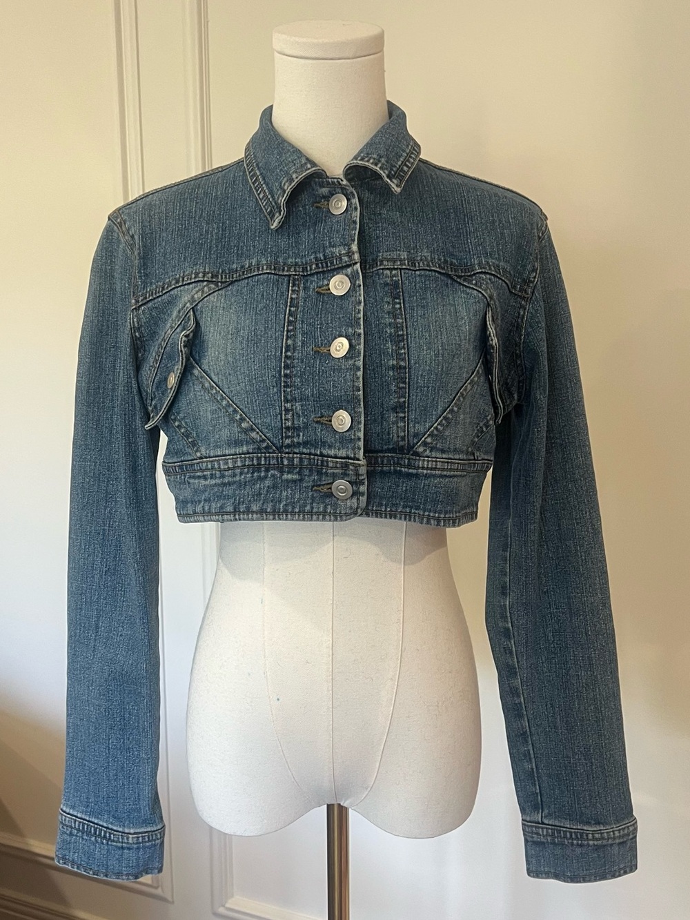 Y2K‎ Vintage Cropped Denim Jacket Light Wash Gold Hardware Brat Summer Size M